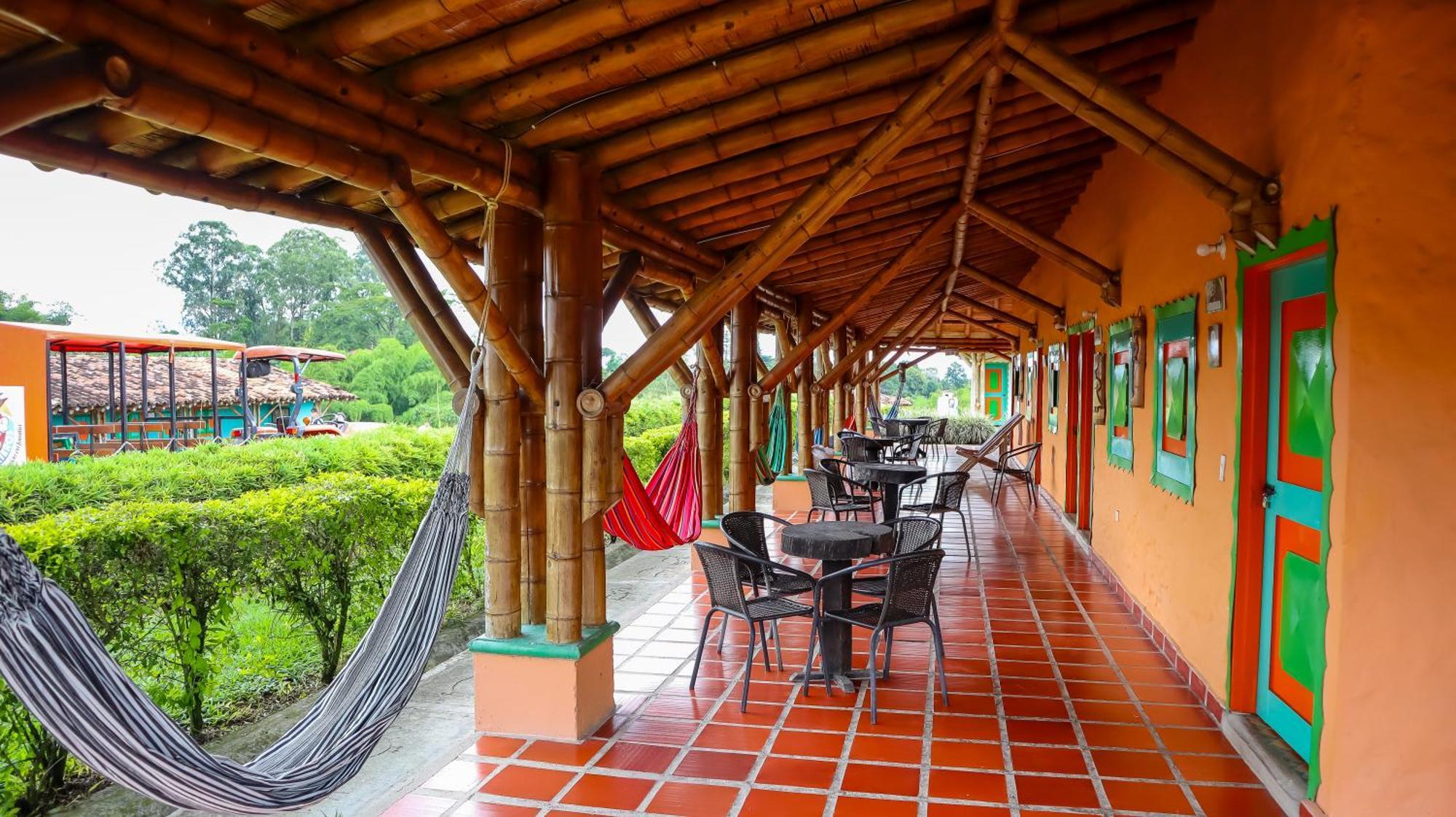 Hotel Parque de los Arrieros Montenegro Exterior foto